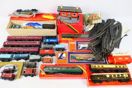 Hornby - Tri-ang - Lima - A mixed collection of boxed and unboxed OO gauge rolling stock,