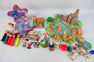 Blue Bird - A collection of unboxed Polly Pocket set from the early 1990s comprising of