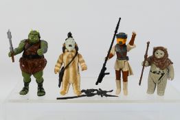 Kenner - Star Wars - An assortment of four unboxed vintage Star Wars Action figures from 1983