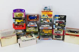 Corgi - Matchbox Dinky - Others - A boxed grouping of diecast and plastic model in various scales.