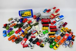Corgi - Hot Wheels - Matchbox - Majorette - A collection of vehicles including a boxed AA Land
