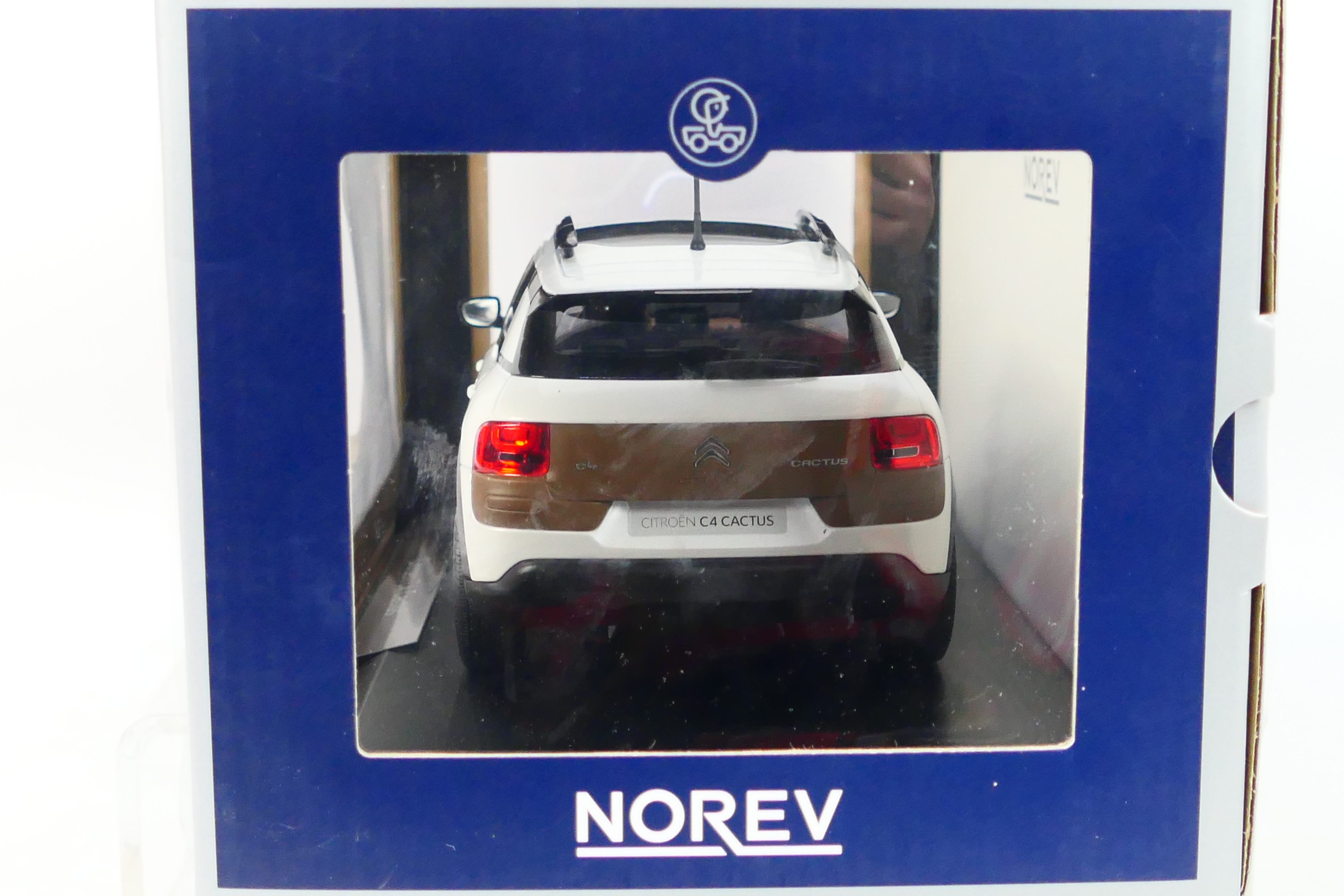 Norev - A boxed 1:18 scale Norev #181651 Citroen C4 Cactus 2014. - Image 4 of 4