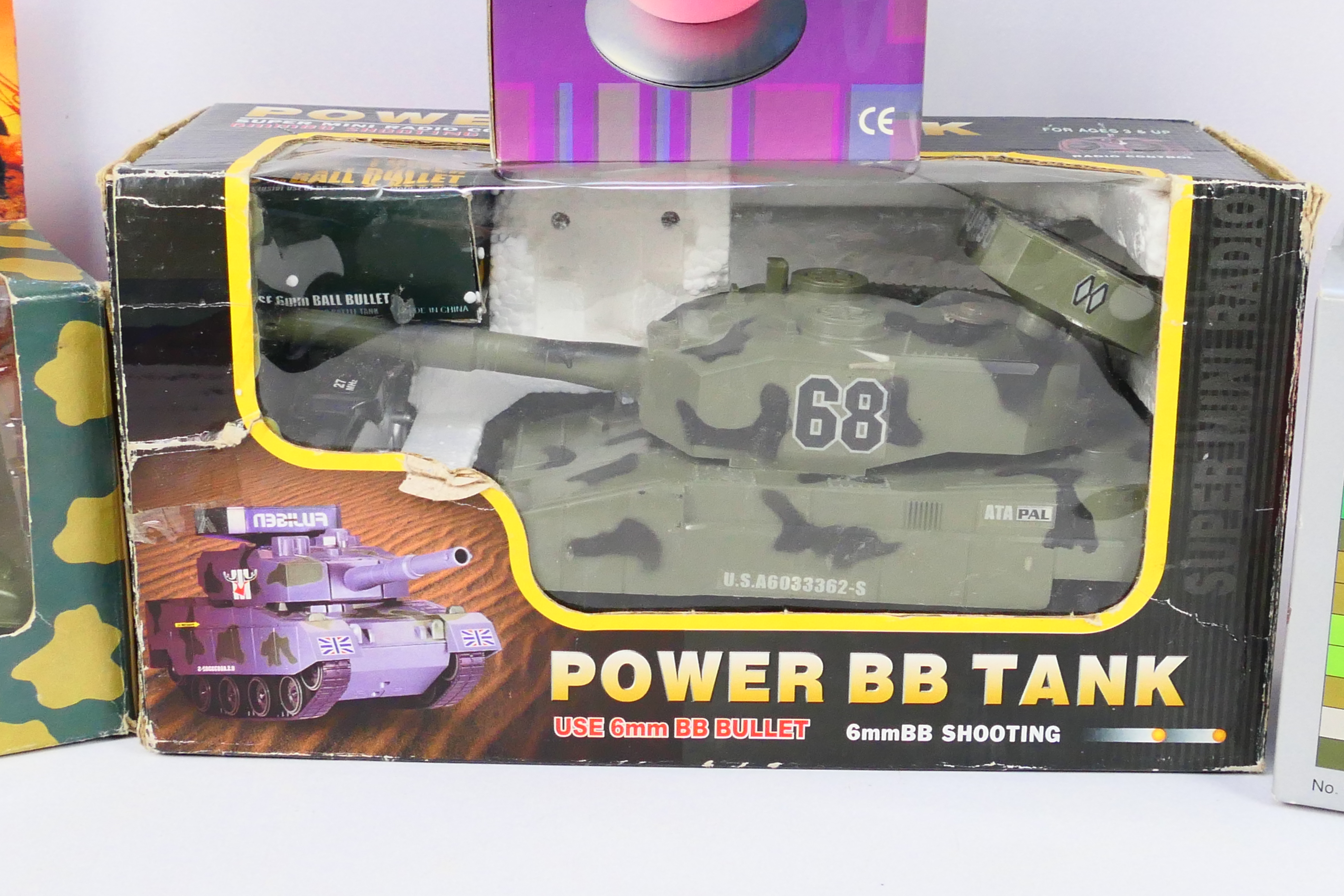 BB - Weina - All Terrain - A group of four plastic tanks, one unboxed, - Image 3 of 5