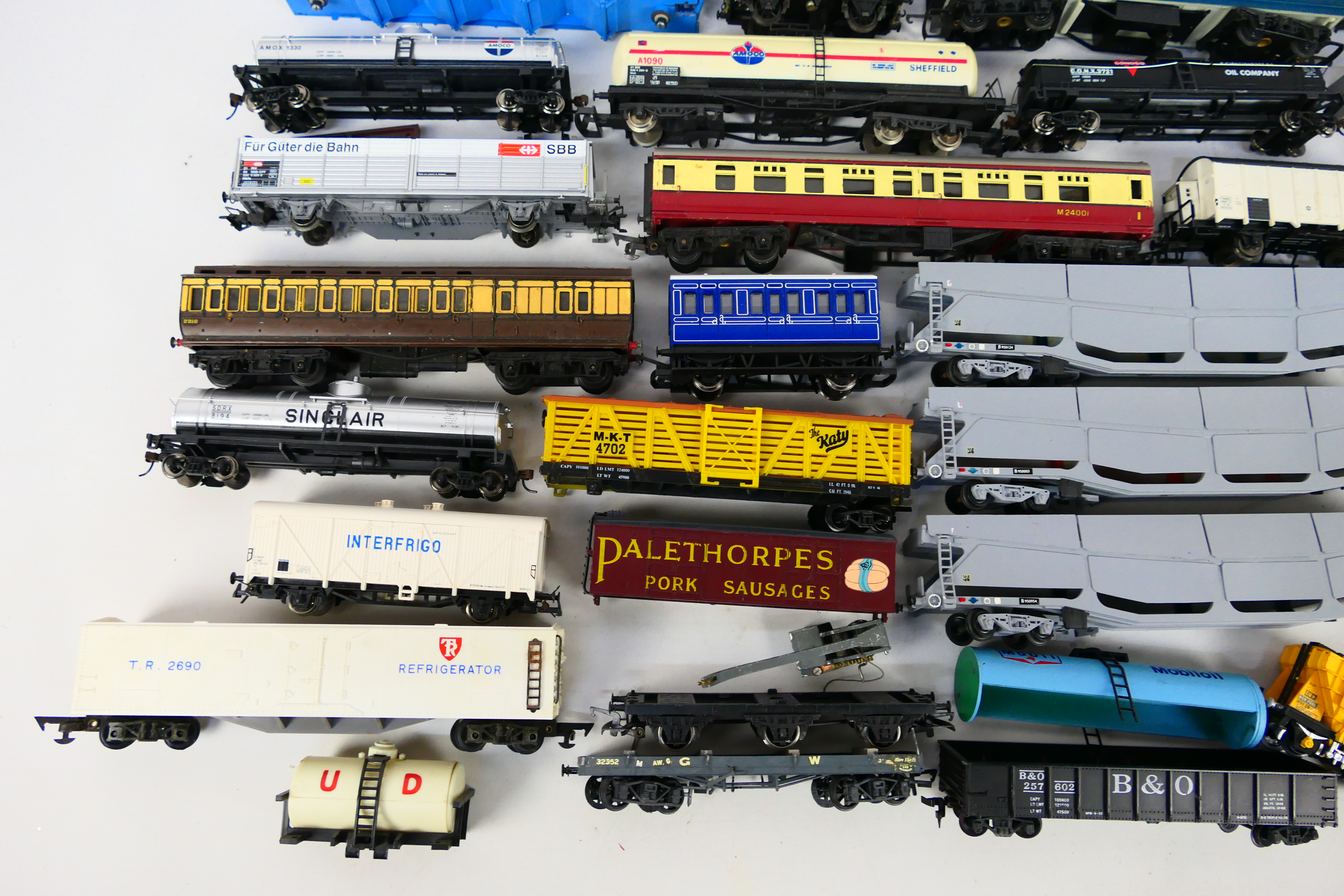 Lima - Fleischmann - Hornby - Hornby Dublo - Others - Over 30 unboxed items of mainly OO / HO gauge - Image 4 of 5