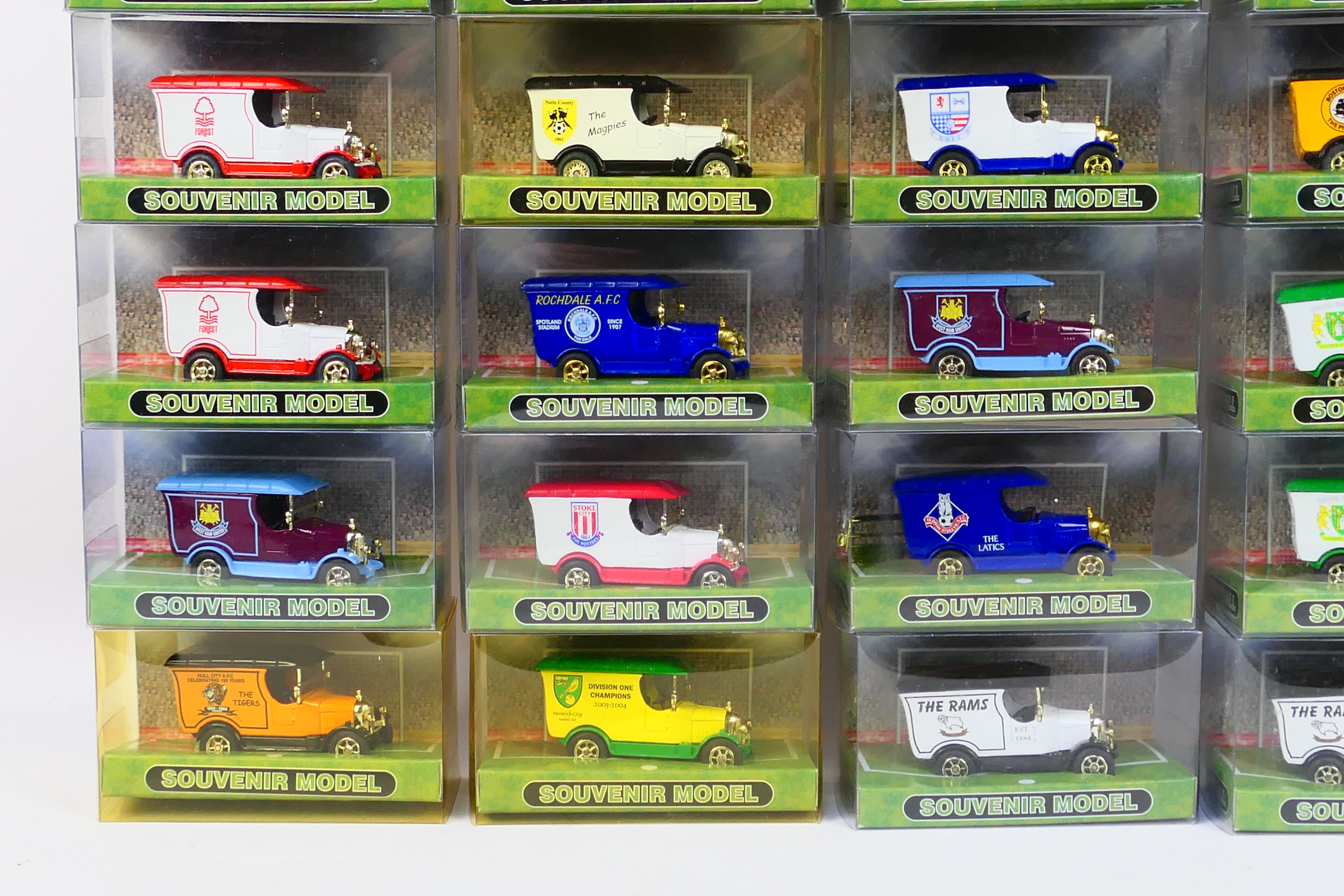 Oxford Diecast - A collection of 30 Diecast Metal Souvenir Model vehicles including Rochdale A.F. - Image 3 of 5