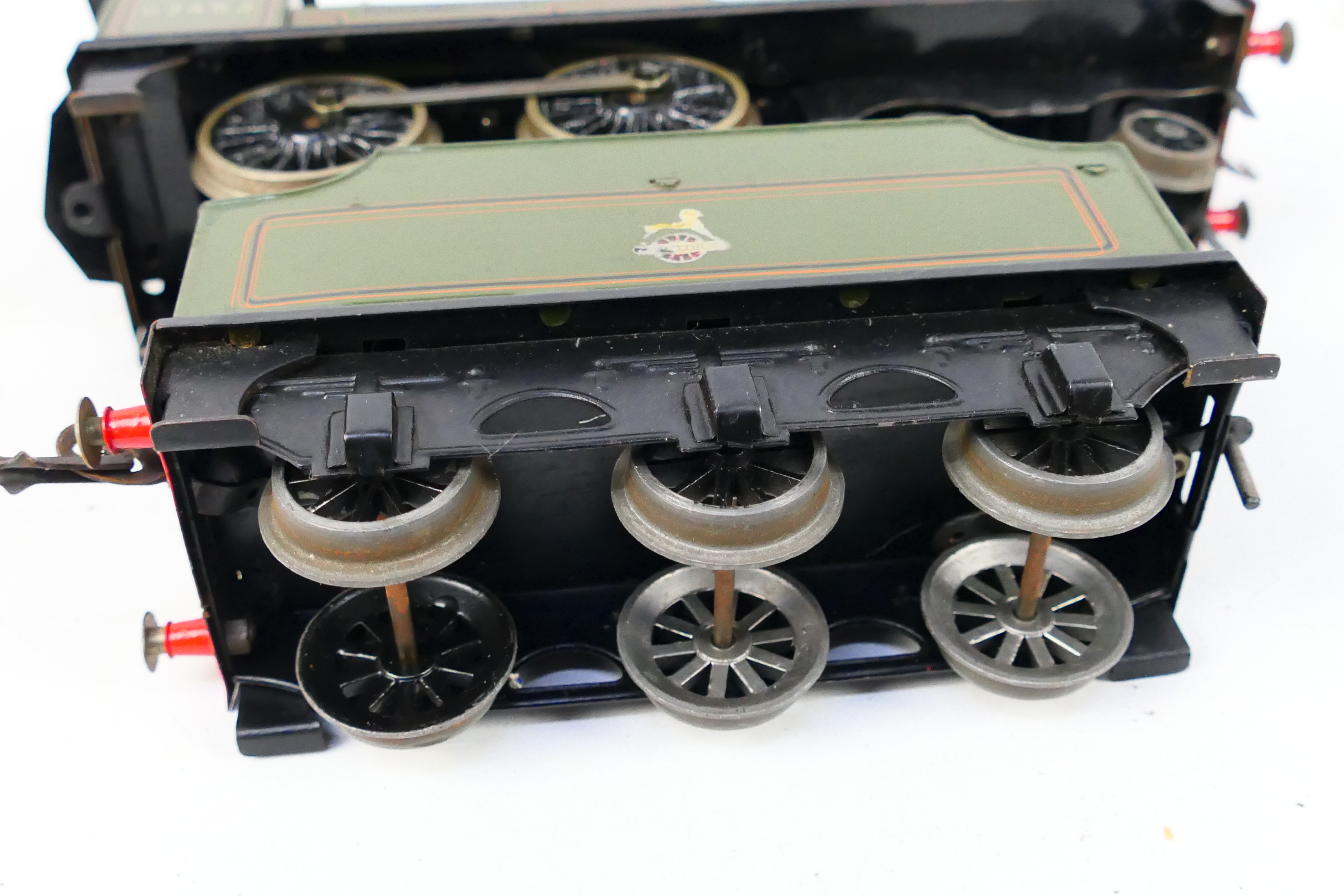 Bassett Lowke - Model Railways - An unboxed clockwork O gauge Bassett Lowke 4-4-0 62453 'Prince - Image 6 of 9