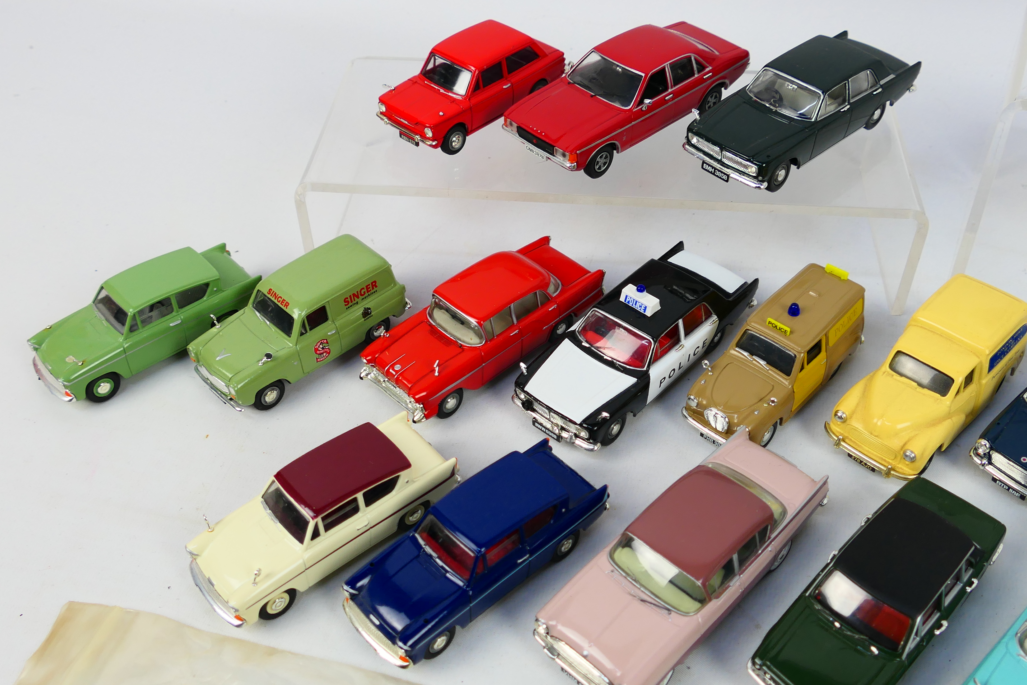 Corgi Vanguards - A collection of unboxed cars including Vauxhall PA Cresta, Ford Cortina, - Image 2 of 5