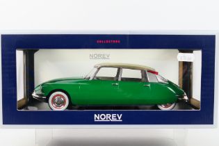Norev - A boxed 1:18 scale Norev #181480 Citroen DS19.