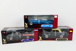 Road Signature - Three boxed diecast 1:18 scale model cars from Road Signatures.