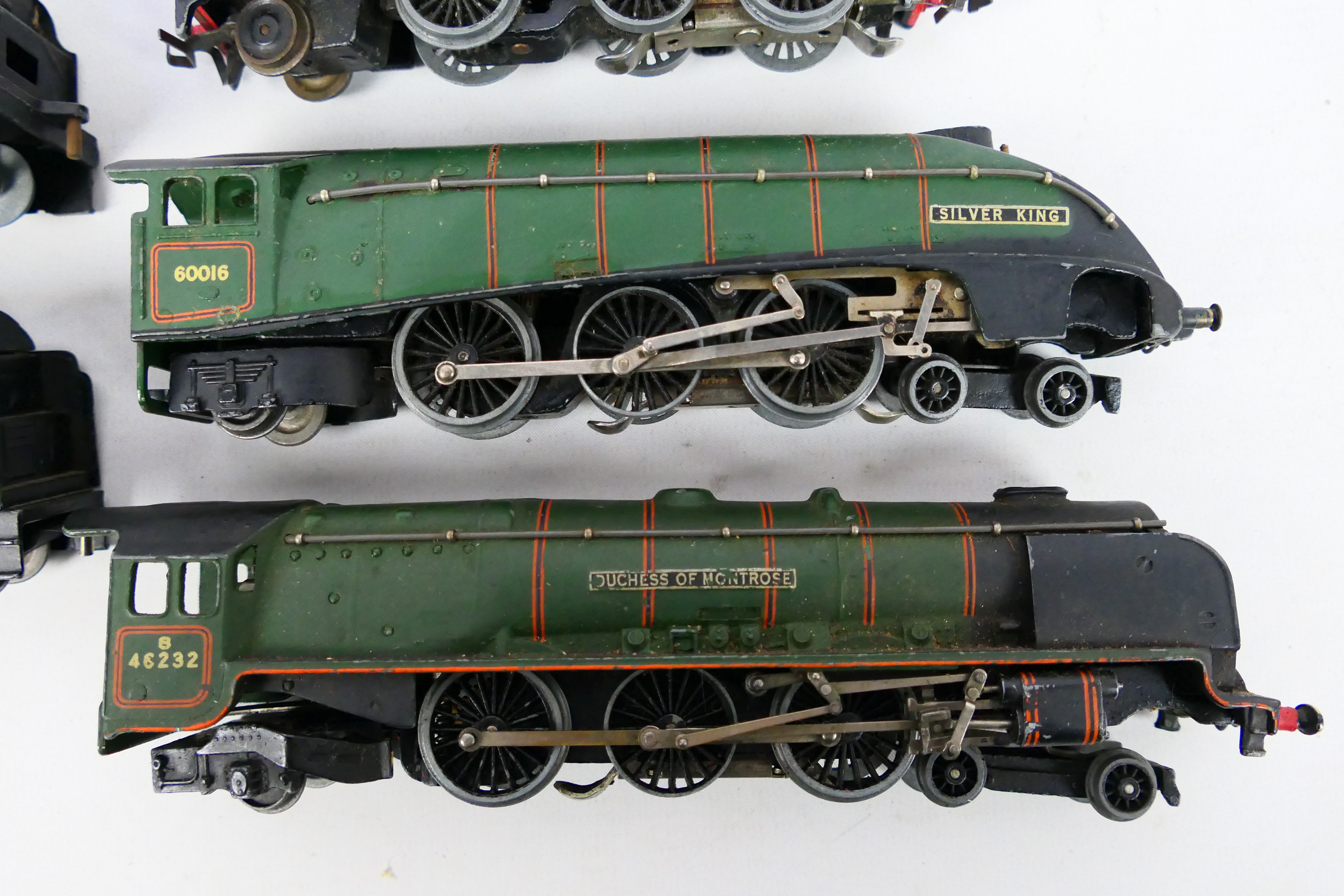 Hornby Dublo - Model Railways - A assortment of unboxed Hornby Dublo items including a 4-6-2 B46232 - Image 2 of 5