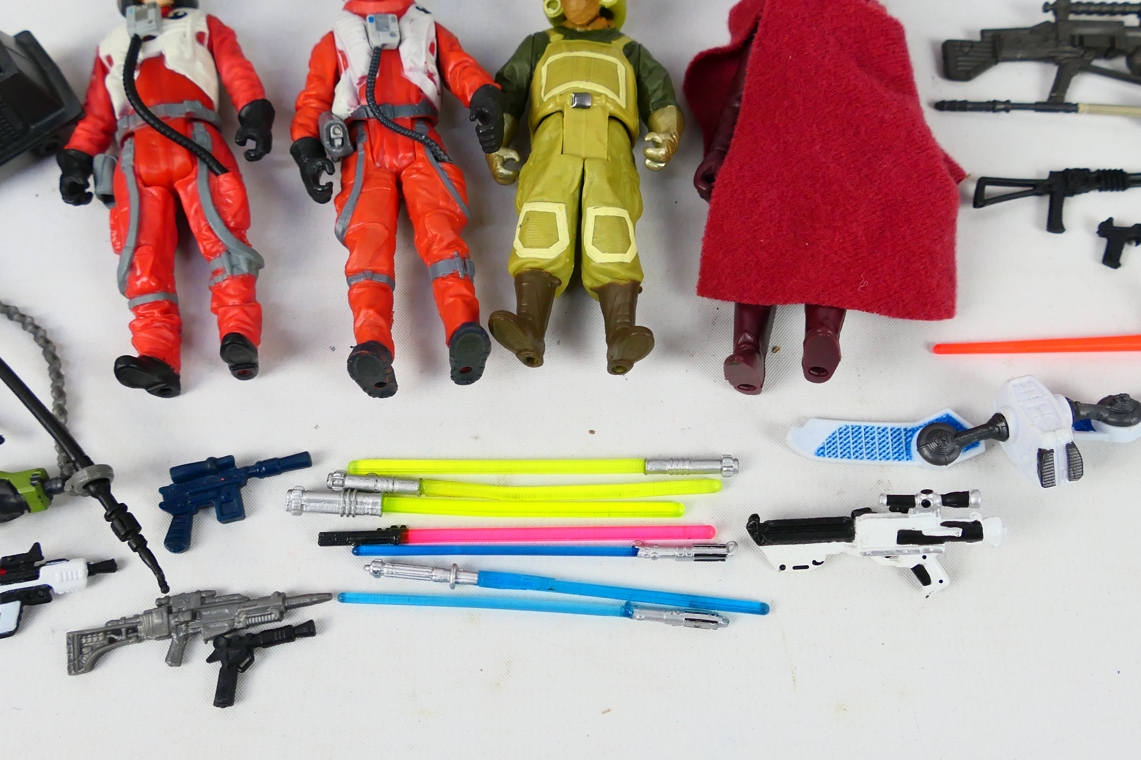 Kenner - Star Wars - A group of loose figures and accessories, mostly modern including Boba Fett, - Image 8 of 8