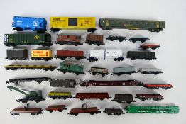 Graham Farish - Inter Mountain - Bachmann - Lima - Other - Over 30 unboxed items of mainly N gauge