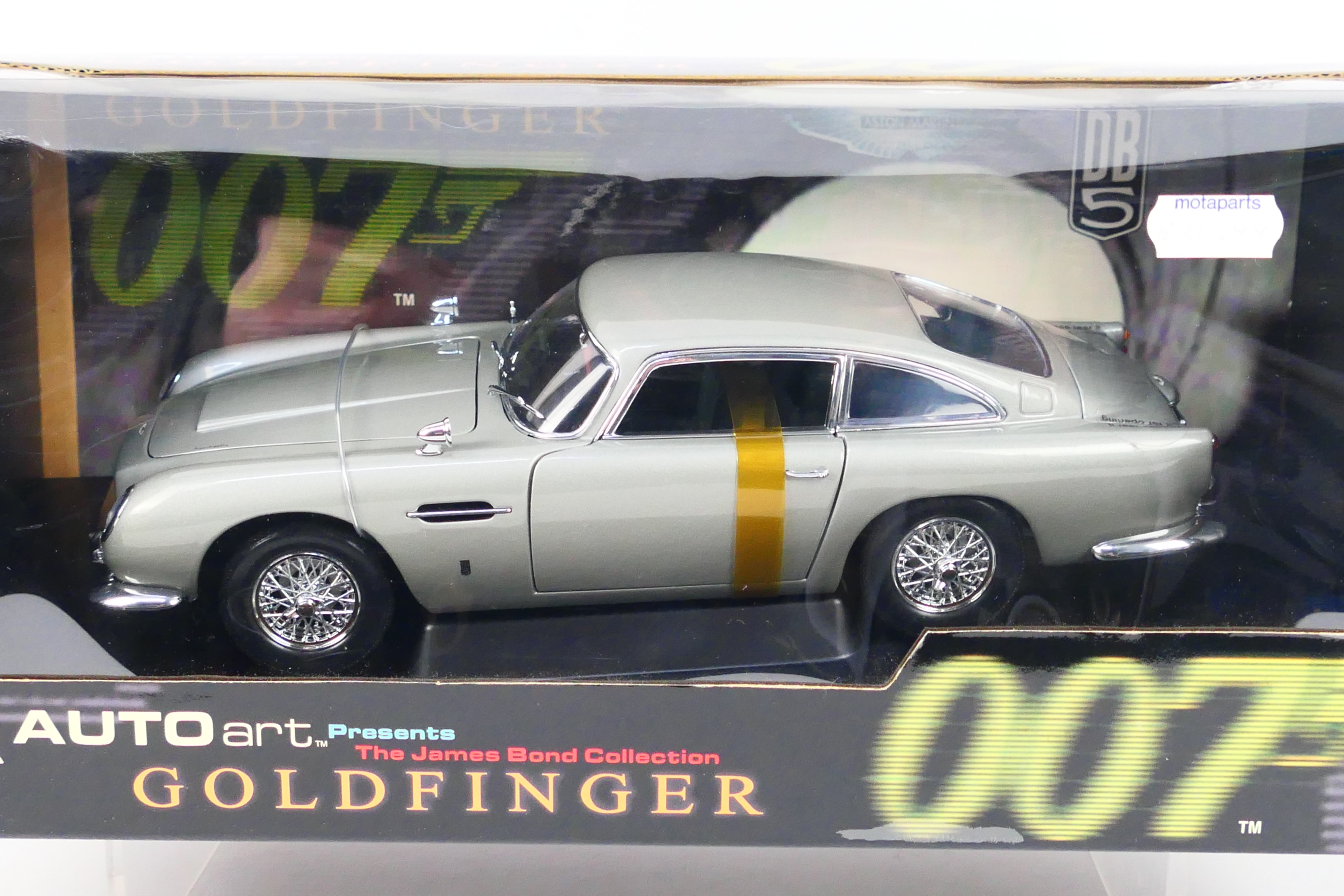 AutoArt - A boxed AutoArt #70020 1:18 scale 'The James Bond Collection' Aston Martin DB5 (RHD) from - Image 2 of 3