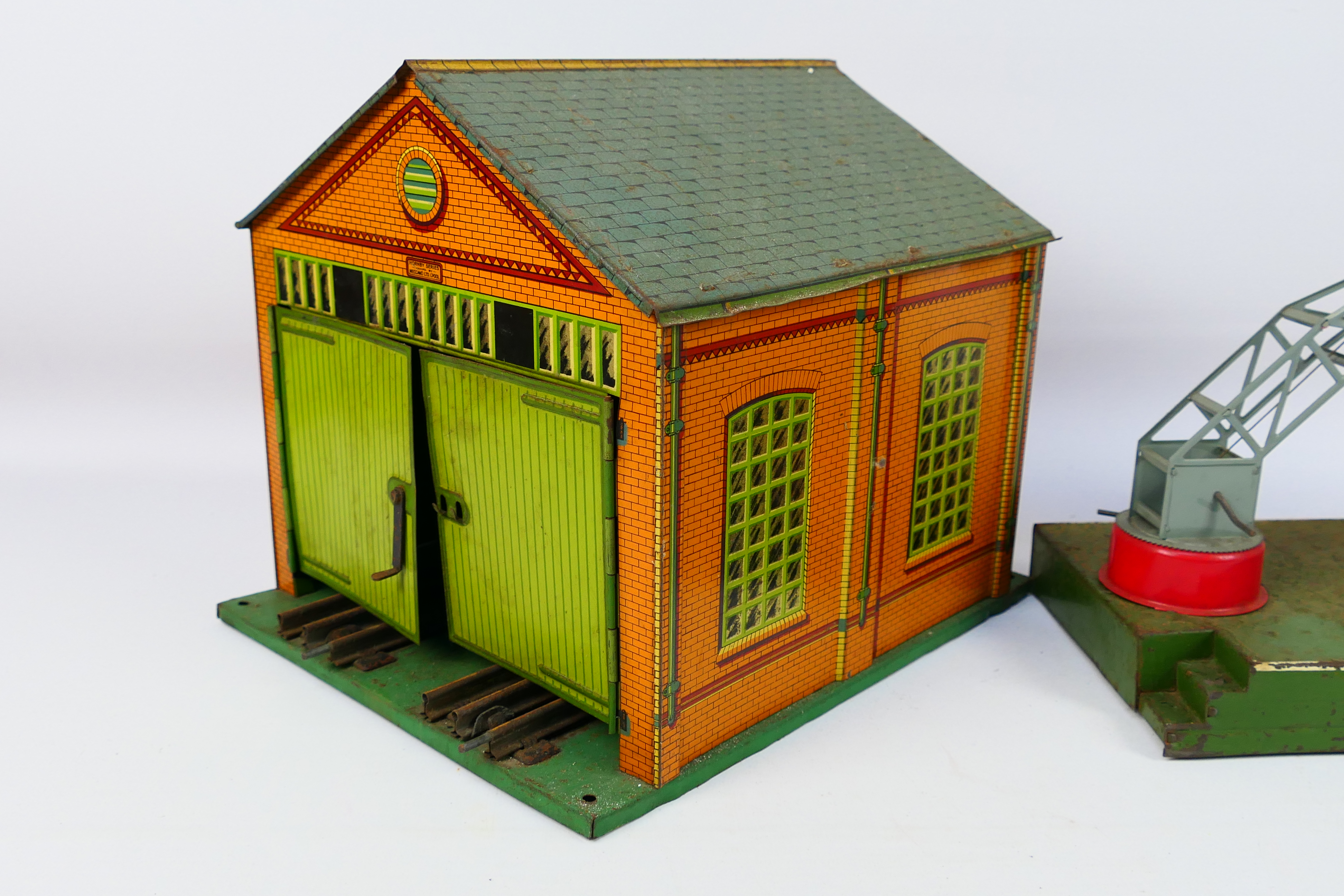 Hornby Trains - Model Railways - Tinplate - A pair of unboxed O Gauge Horny Tinplate buildings - Image 5 of 6