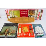 Billing Boats - Kit - An 1/50 scale model kit of Etoile (#572).
