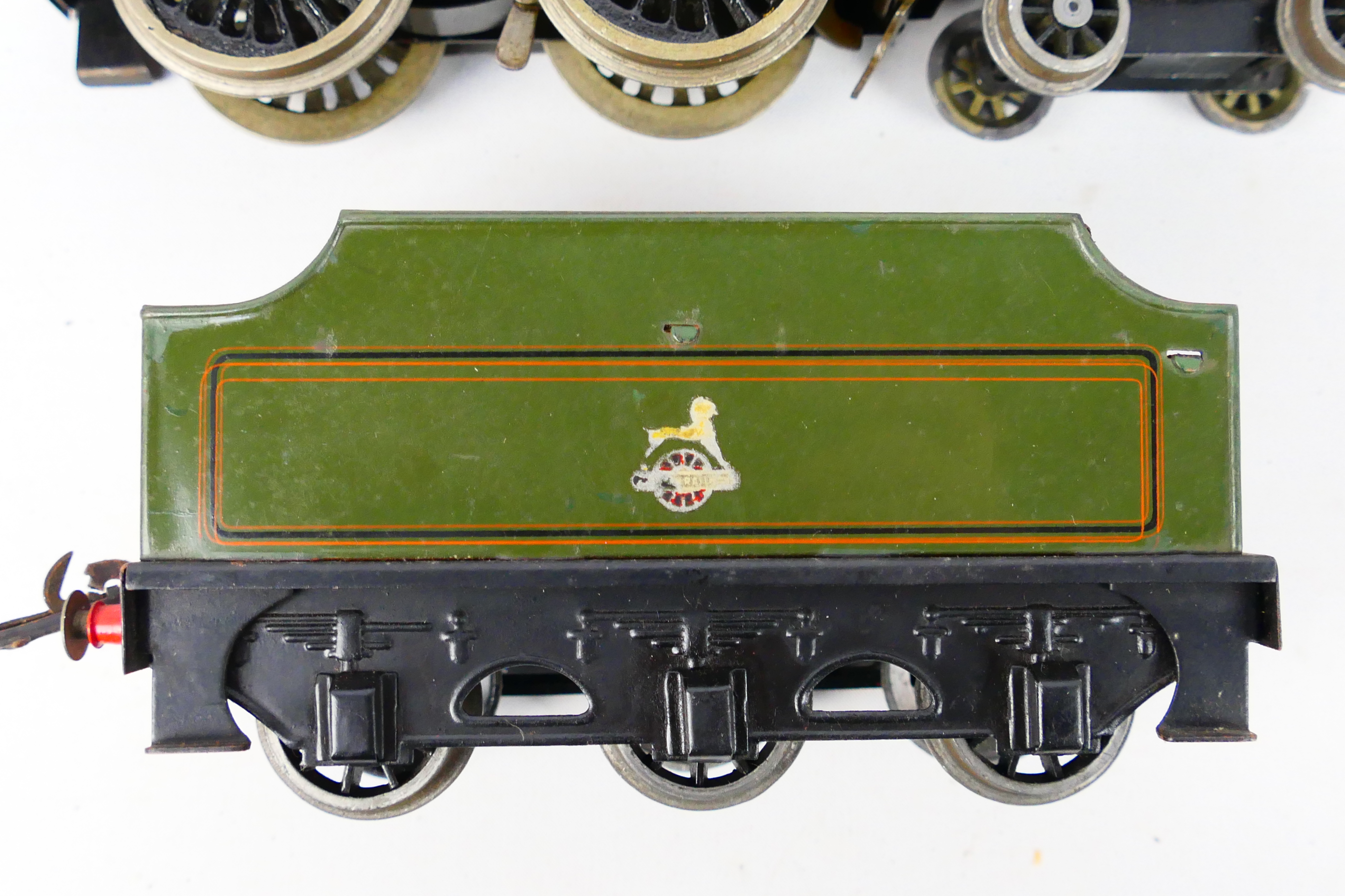 Bassett Lowke - Model Railways - An unboxed clockwork O gauge Bassett Lowke 4-4-0 62453 'Prince - Image 5 of 9