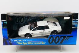 AutoArt - A boxed AutoArt #75300 1:18 scale 'The James Bond Collection' Lotus Esprit from 'The Spy