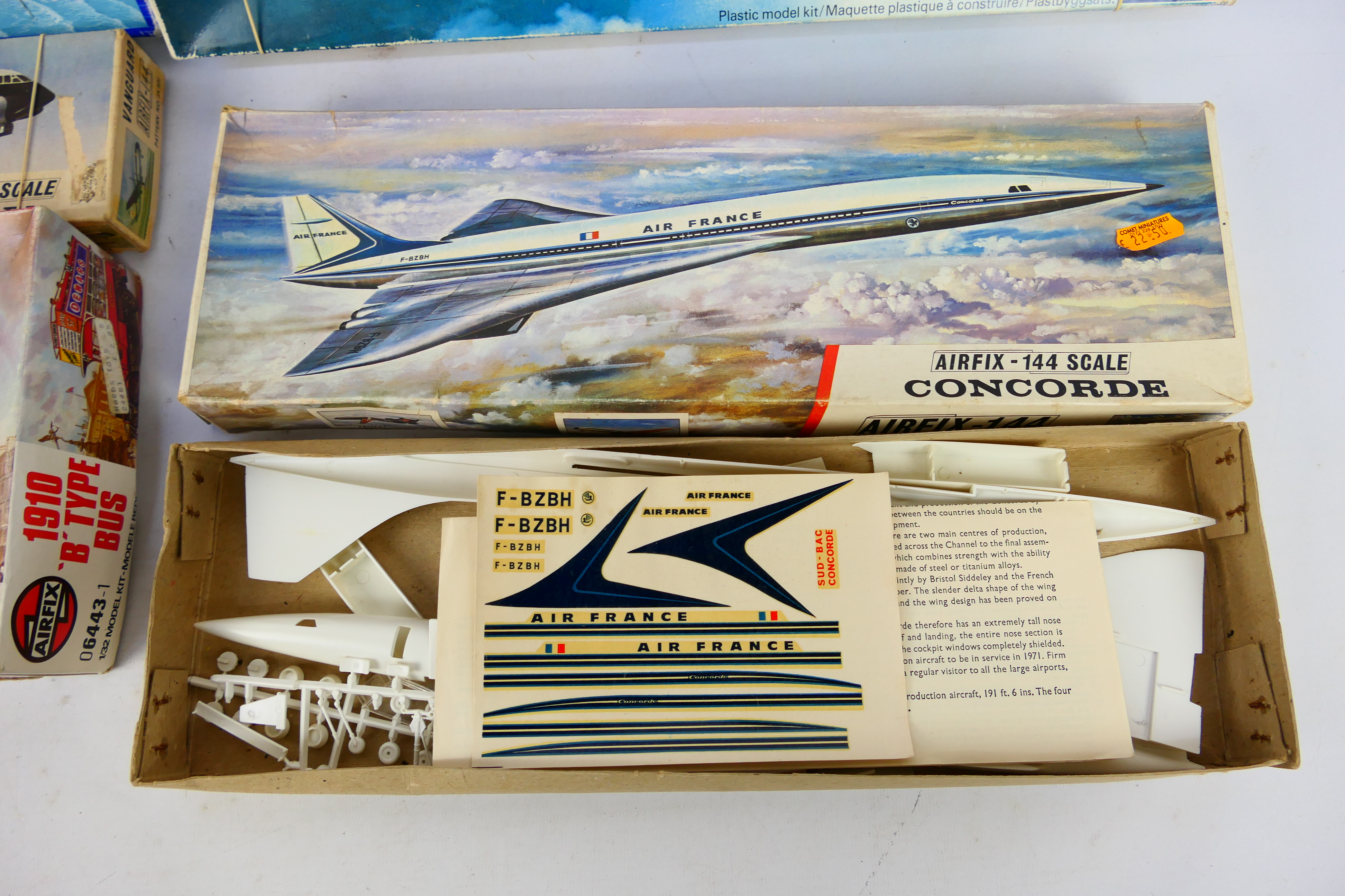 Airfix - Revell - 5 x boxed model kits including Laker DC10 Skytrain in 1:144 scale, - Image 4 of 4