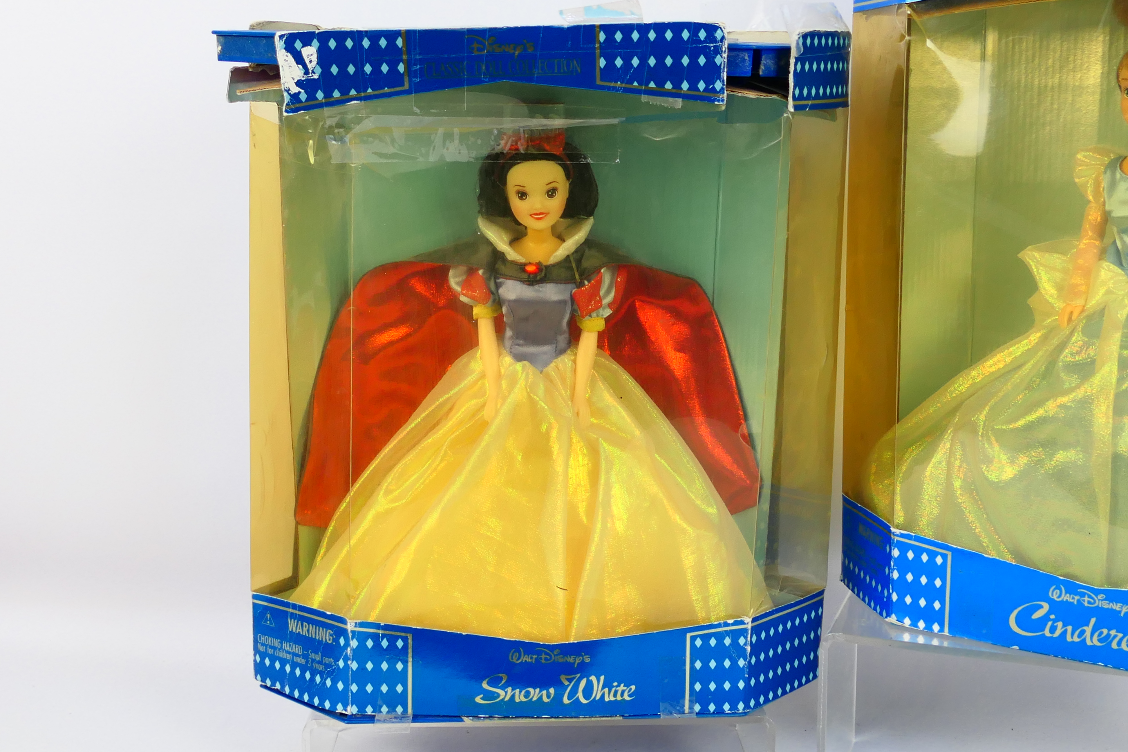Disney - 2 x boxed Disney Classic Doll Collection models, Snow White and Cinderella. - Image 2 of 4