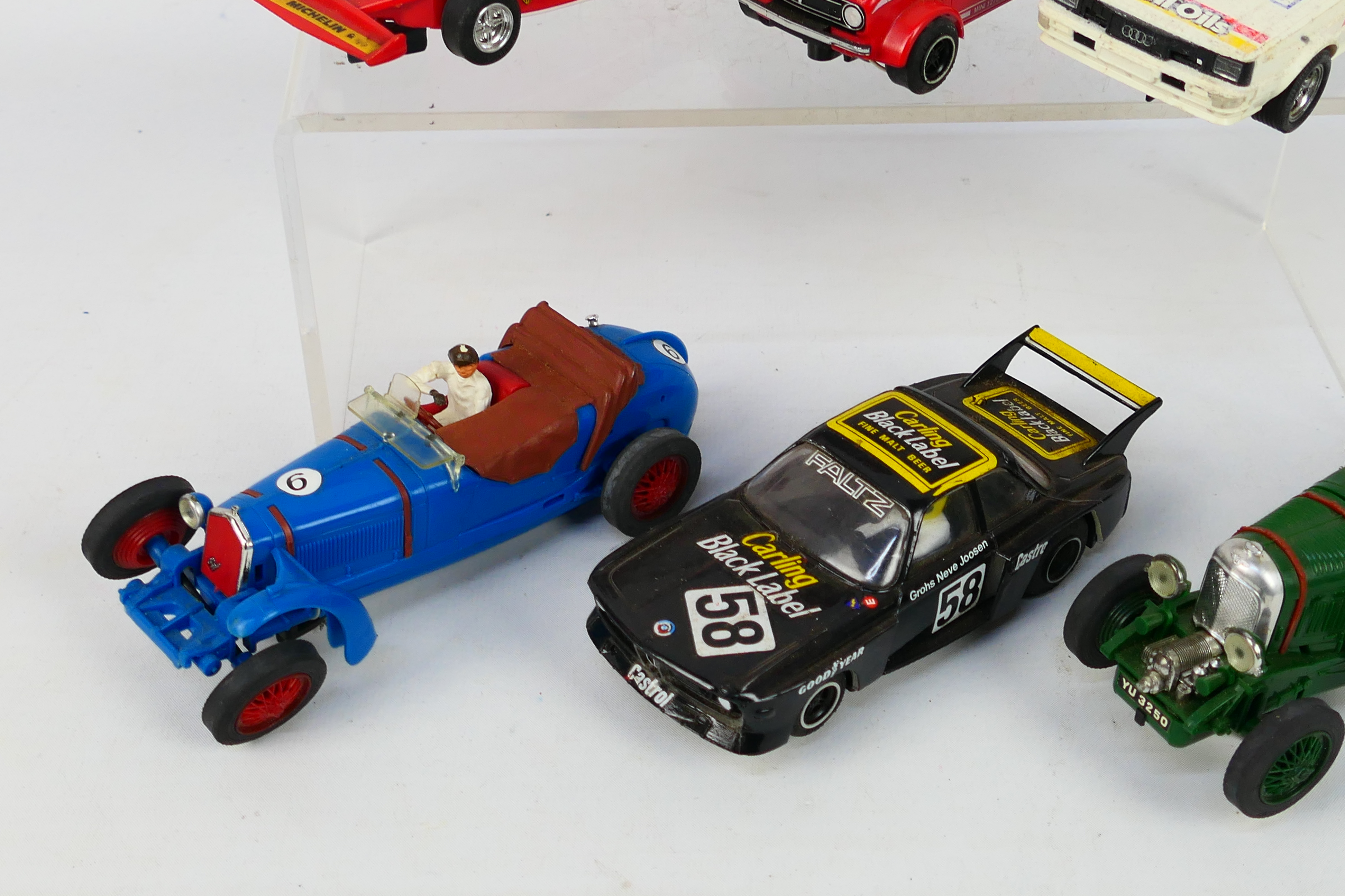 Scalextric - A collection of unboxed vintage Scalextric cars from the 1960s including a 4. - Image 3 of 4