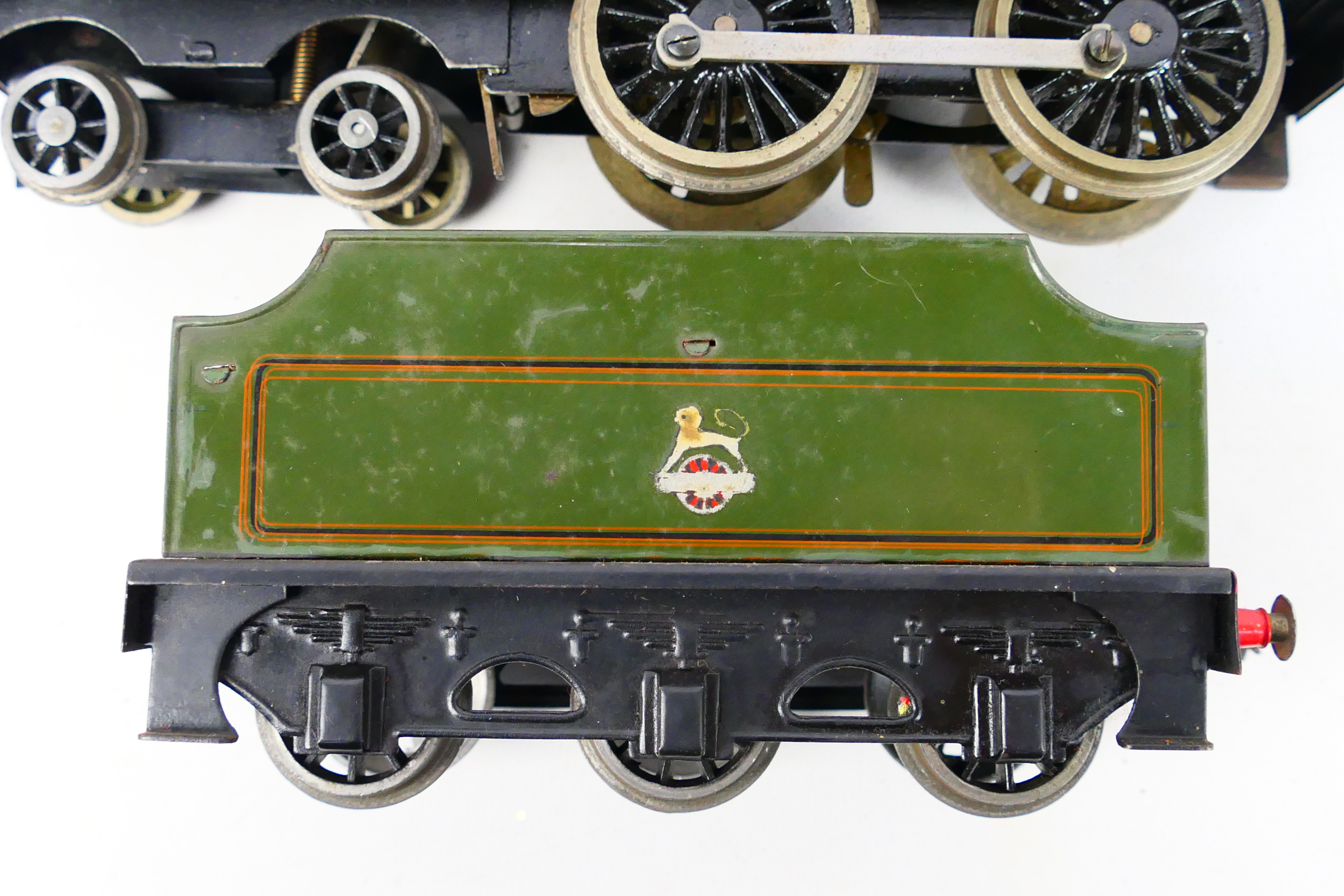Bassett Lowke - Model Railways - An unboxed clockwork O gauge Bassett Lowke 4-4-0 62453 'Prince - Image 3 of 9