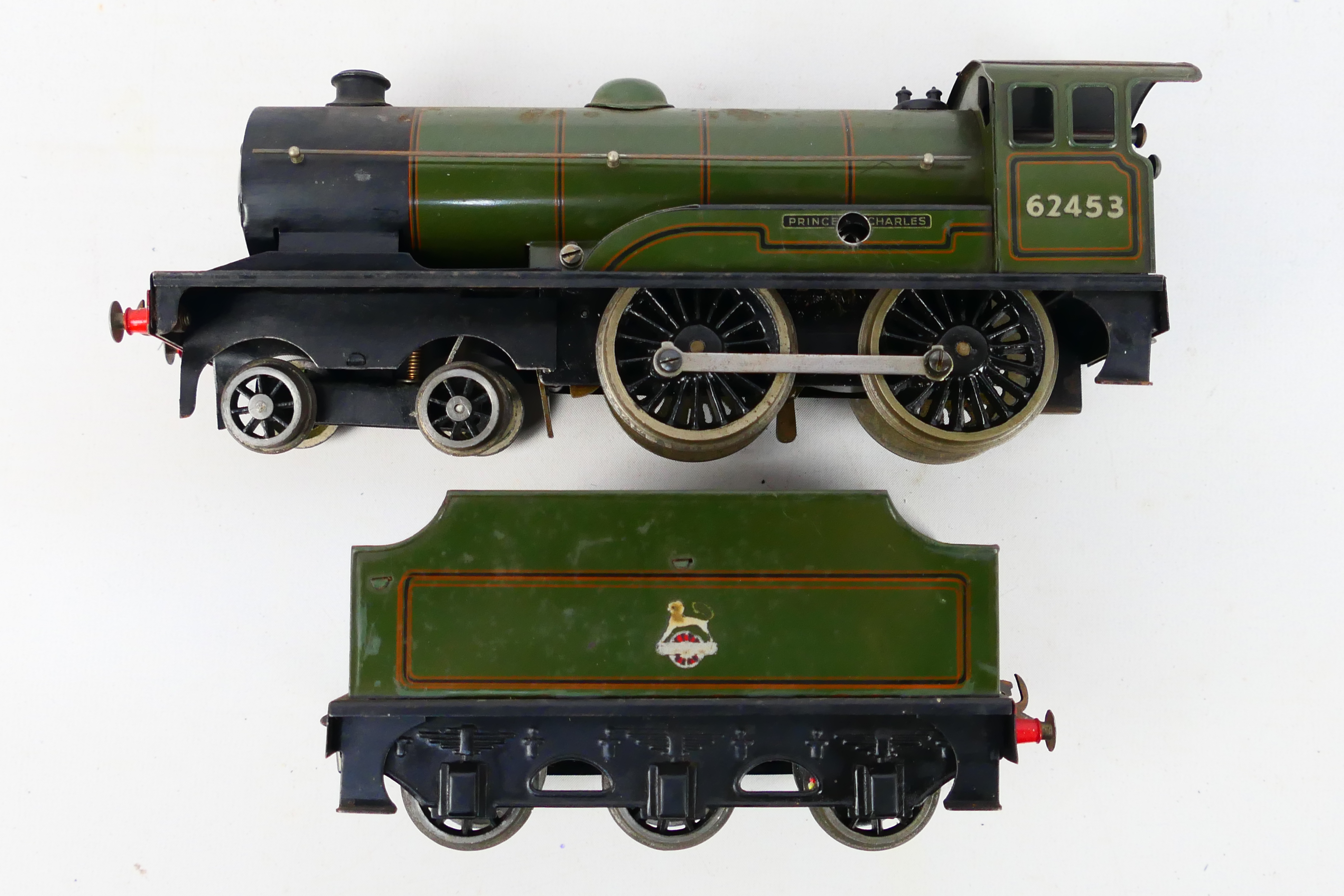 Bassett Lowke - Model Railways - An unboxed clockwork O gauge Bassett Lowke 4-4-0 62453 'Prince