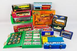 Cameo - Wheelers - Maisto - A collection of Diecast vehicles and sets including a Cameo Christmas