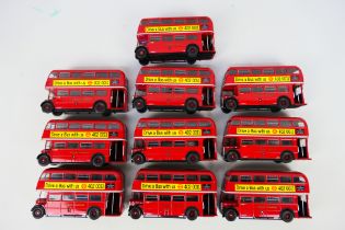 Corgi - A group of 10 unboxed Corgi CC26101 AEC RT Double Deck Bus in London Transport livery 1:50