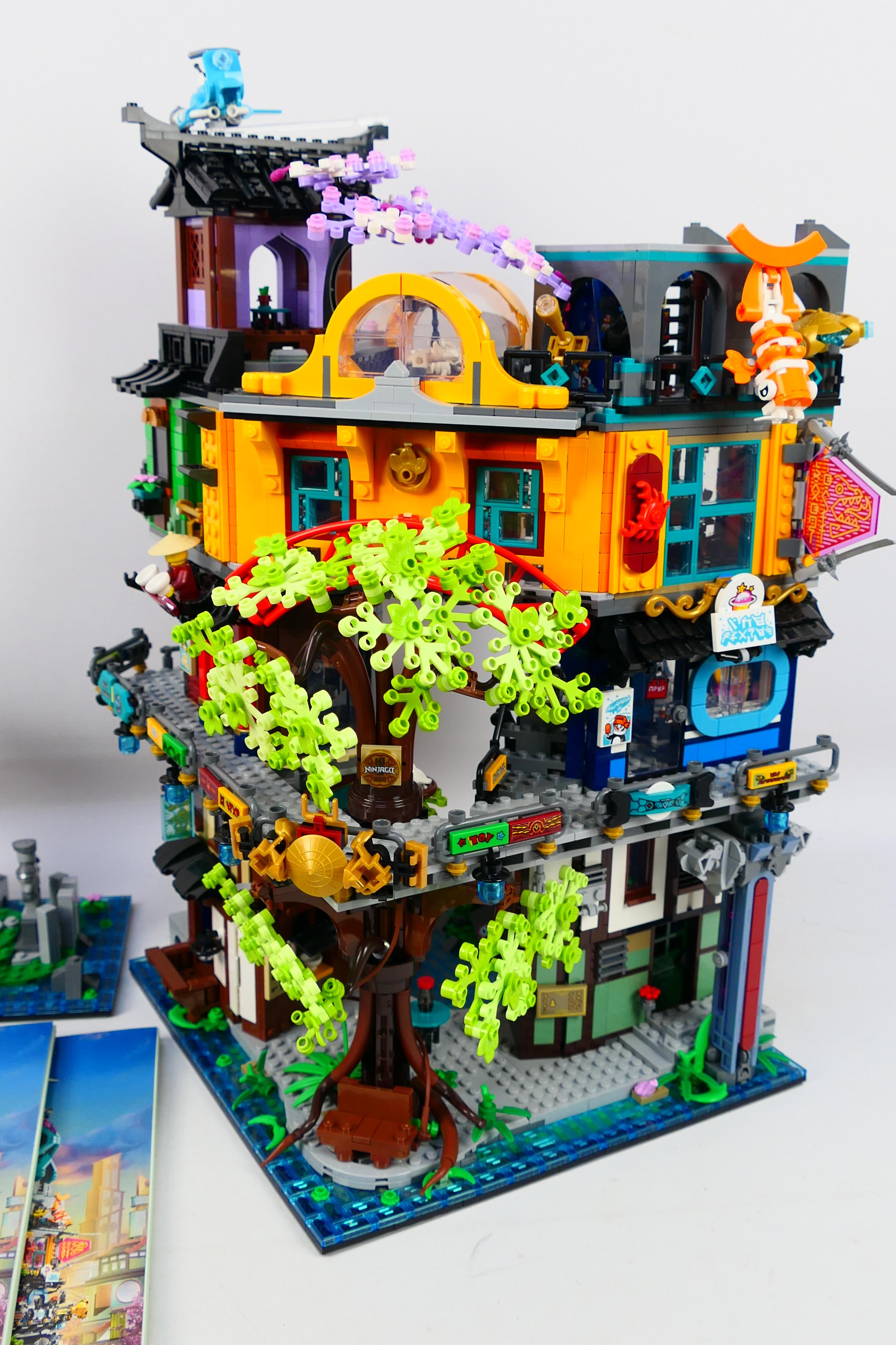 Lego - A fully built Lego Ninjago City Gardens set 71741. - Image 2 of 10