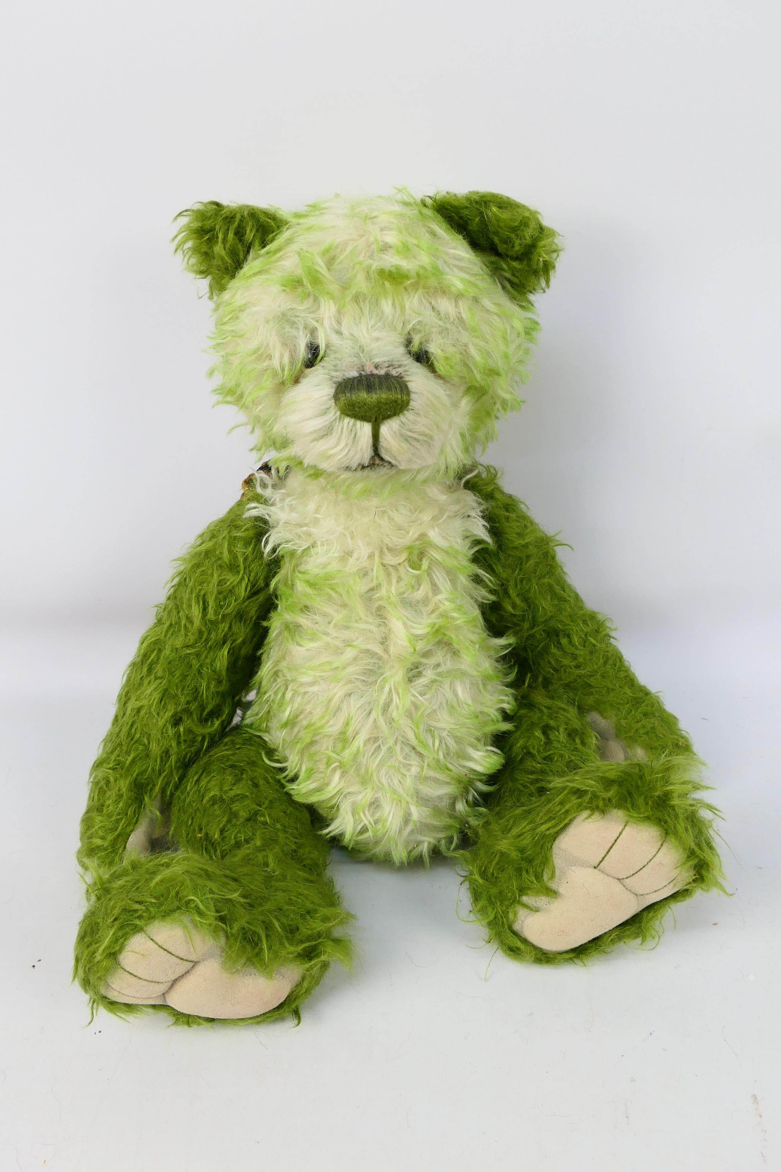Isabelle Collection - Plush - A Isabelle Collection Plush Named Bees Knees (#SJ 5270) 45cm,