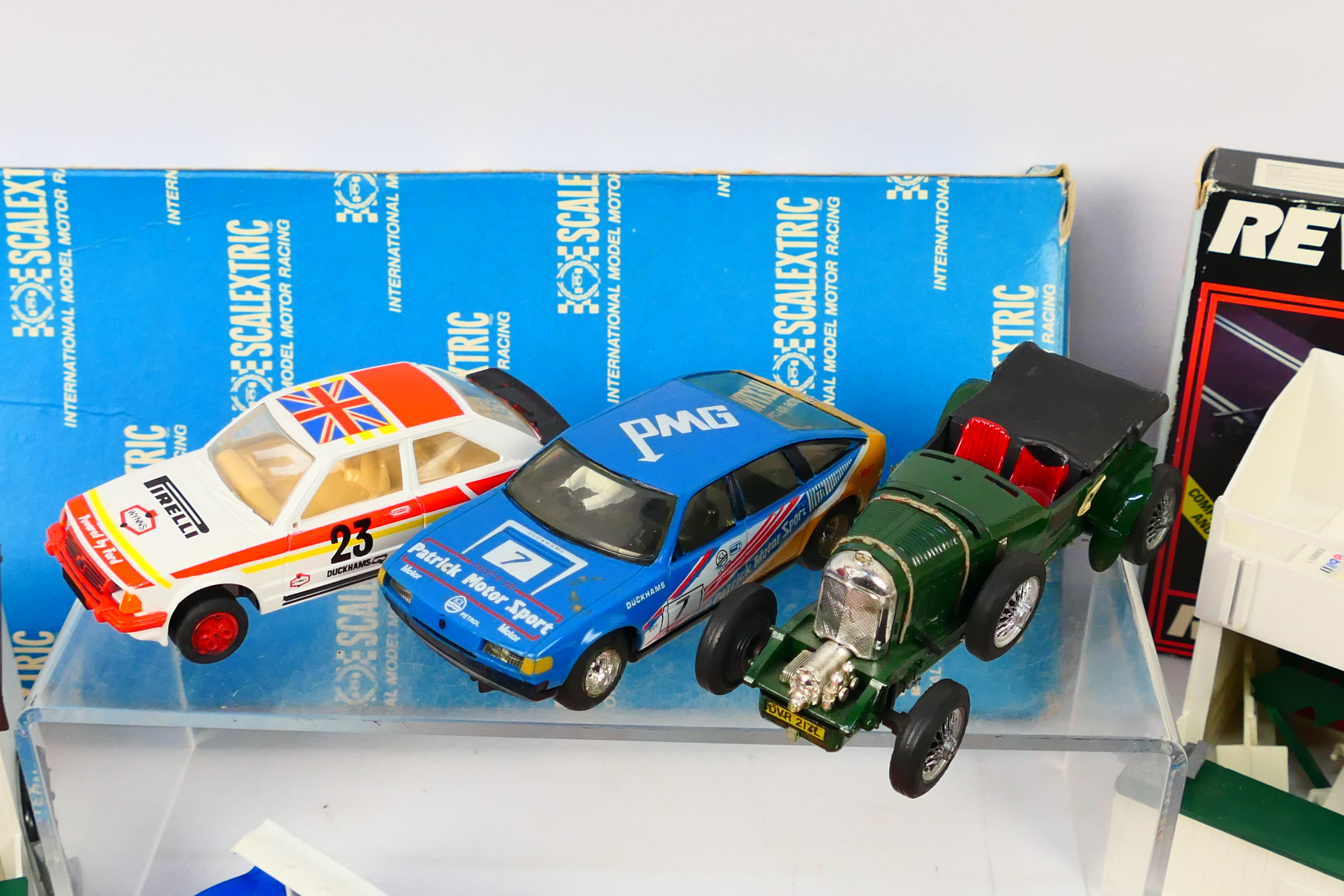 Scalextric - A group of unboxed vintage Scalextric slot cars, - Image 3 of 5
