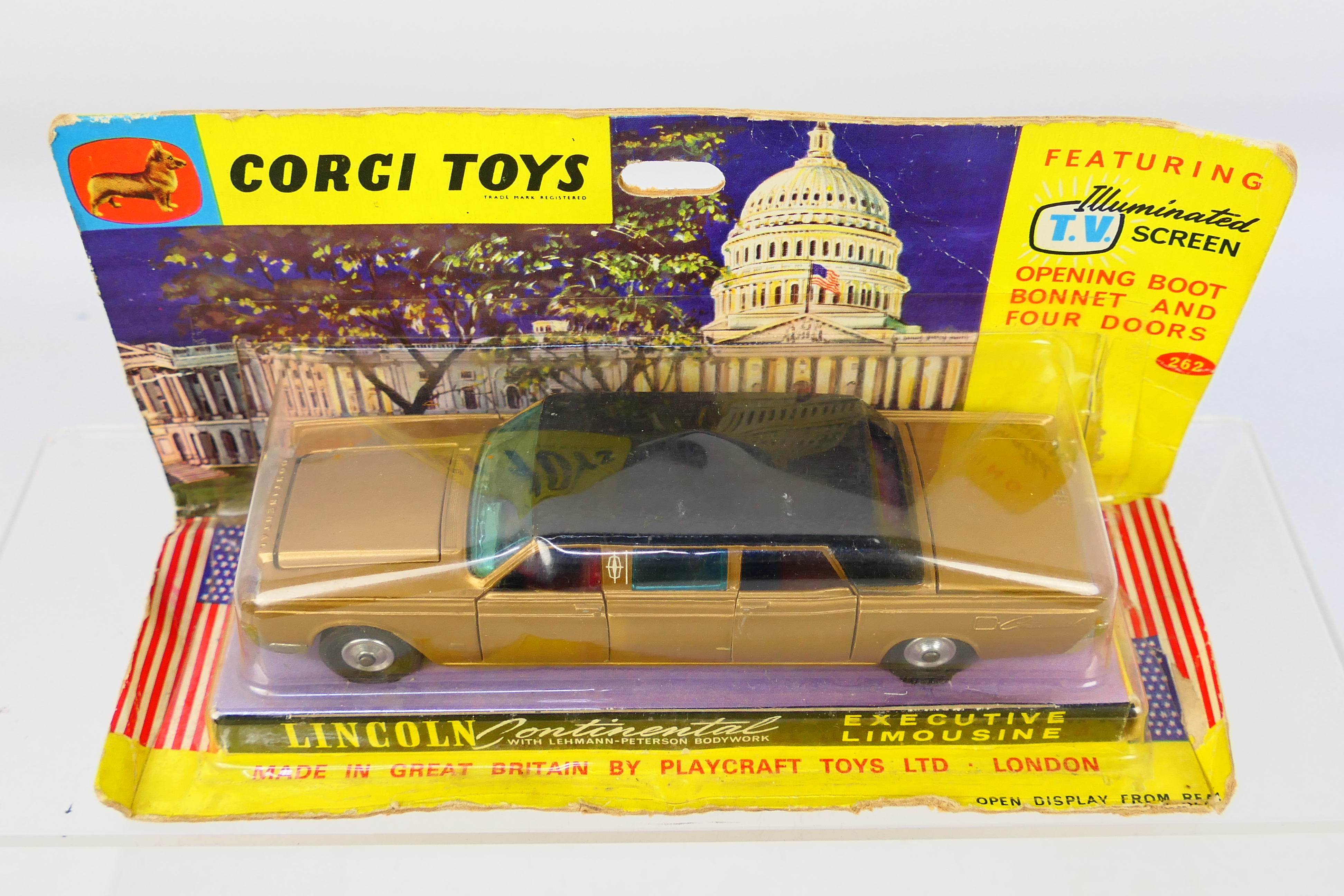 Corgi - An unopened Lincoln Continental Limousine # 262. - Image 3 of 4