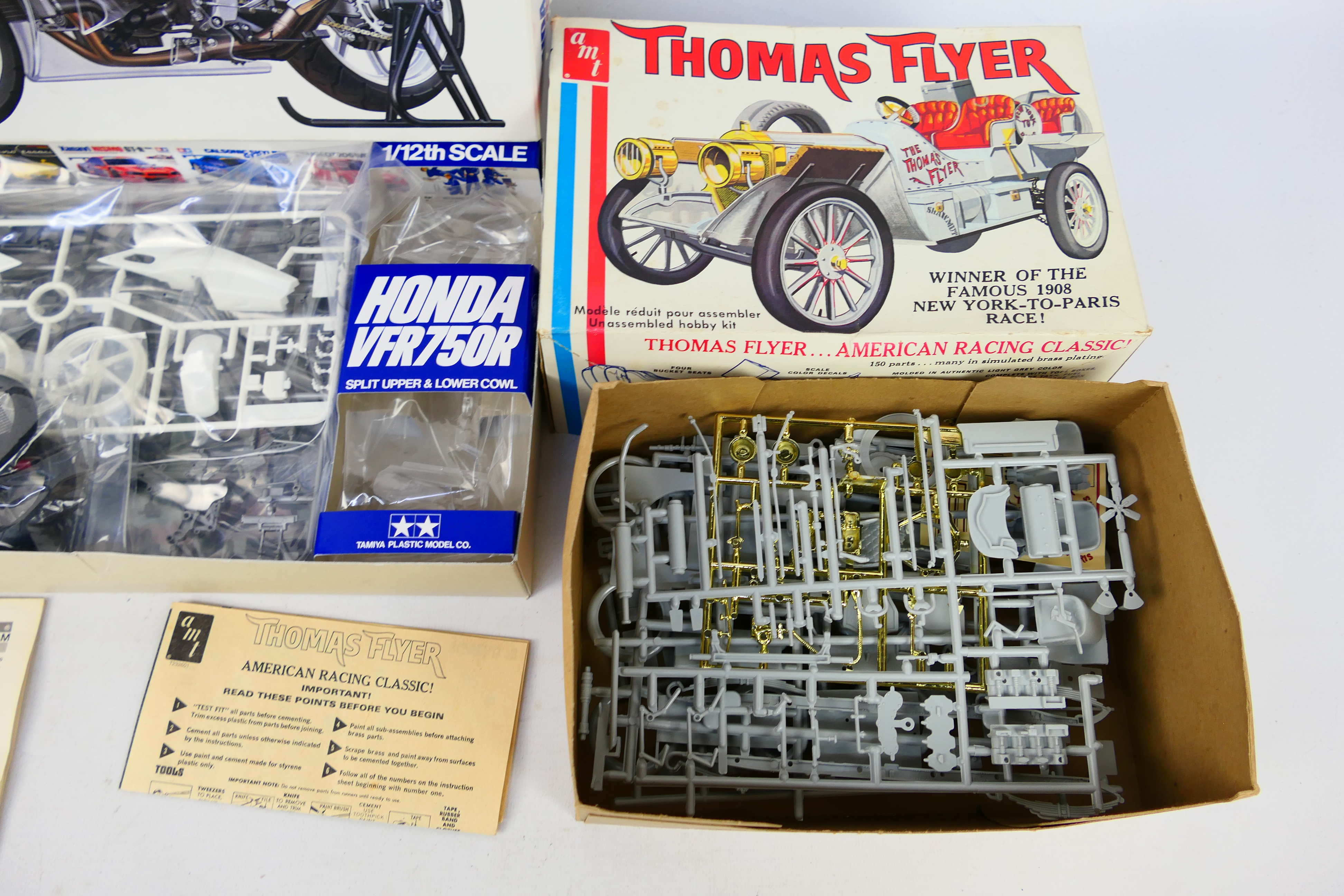 Tamiya - AMT - Monogram - Three boxed plastic model kits in various scales. - Image 4 of 4