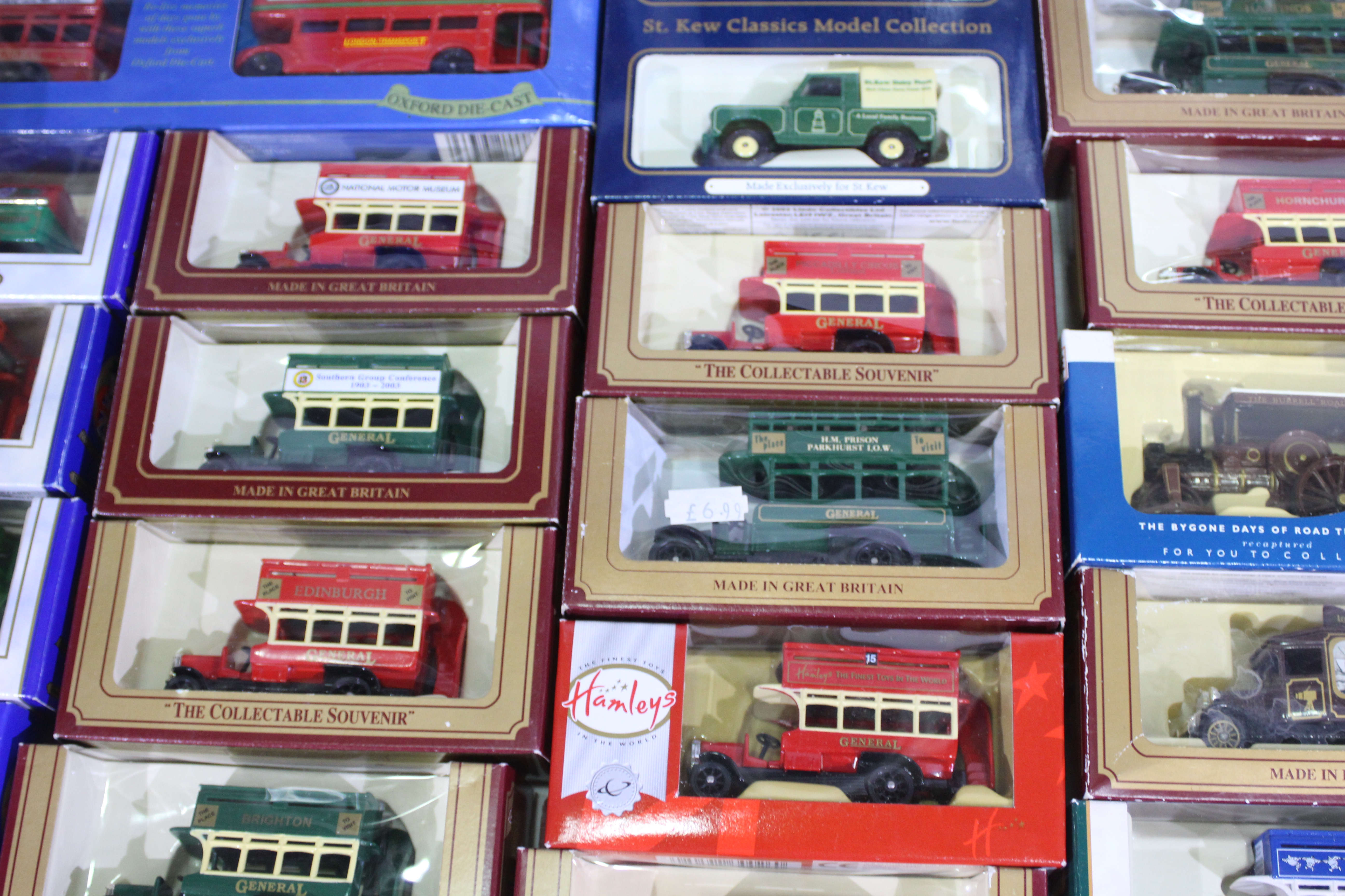 Lledo - Oxford - Showmanns - Diecast - A large collection of over 70 diecast vehicles that appear - Image 5 of 5