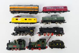 Arnold - Roco - Other - A group of unboxed N gauge locomotives.