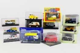 DeAgostini - Oxford - Altaya - 12 x boxed vehicles in 1:43 scale including Renault 4 F6,