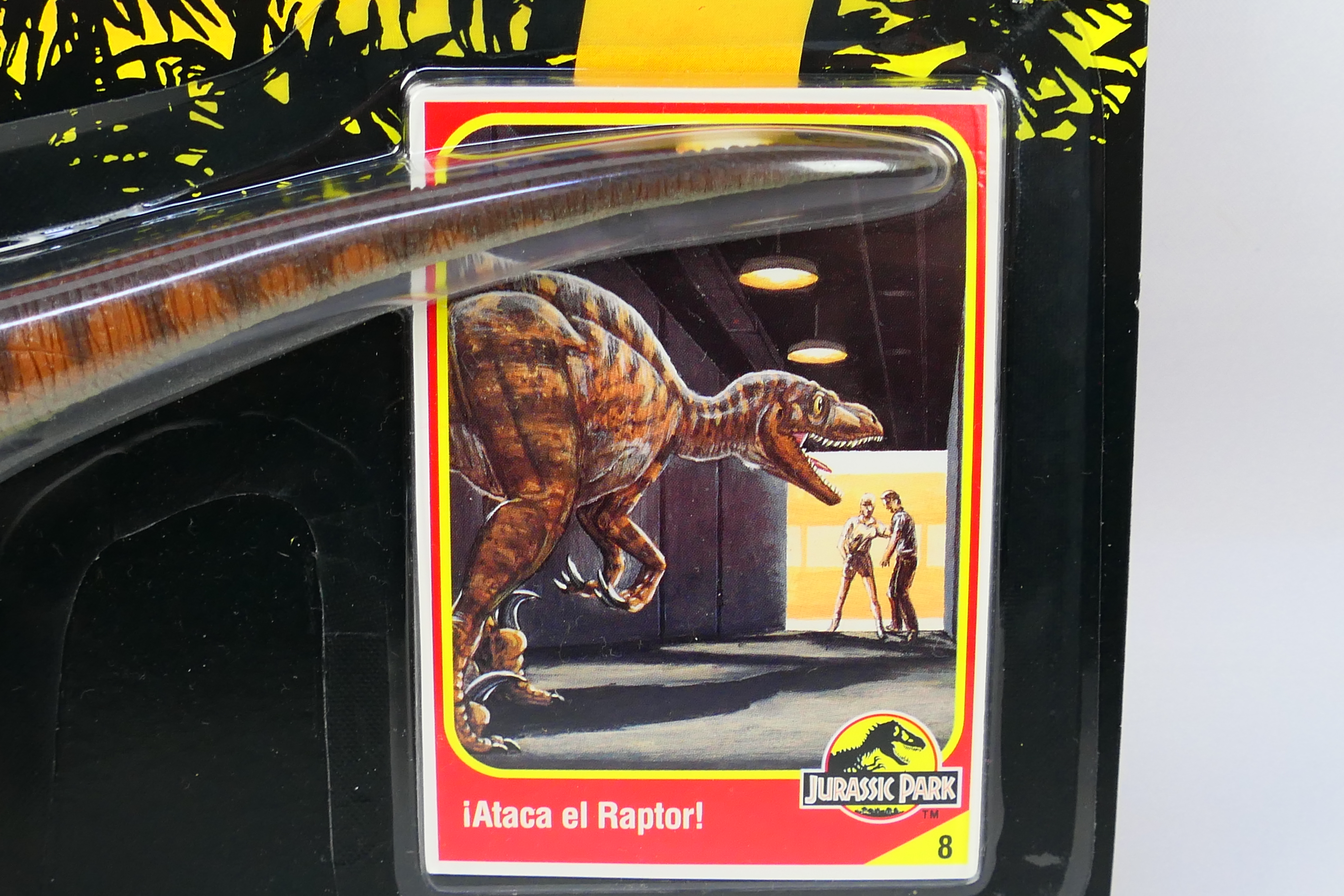 Kenner - Jurassic Park - A 1993 Blister packed figure of Velociraptor from Jurassic Park. - Bild 3 aus 5