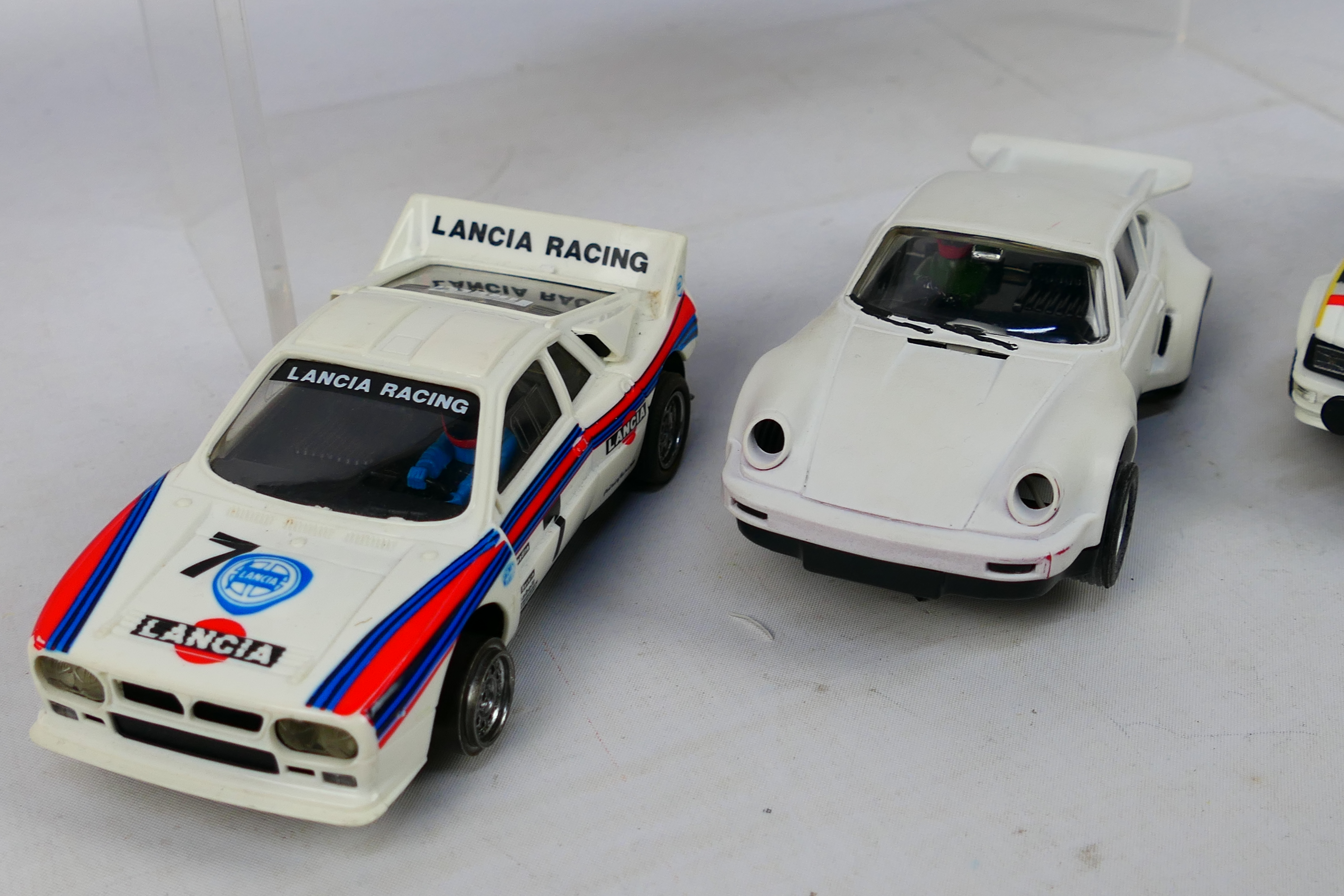 Scalextric - Five unboxed Scalextric slot cars. - Image 3 of 4