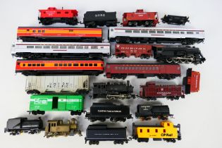 Bachmann - Con-Cor - Life Line - Others - A small group of HO gauge US locomotives and rolling