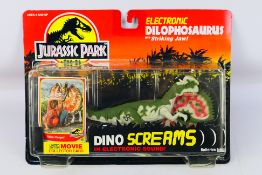 Kenner - Jurassic Park - A 1993 (Series 1) Blister packed figure of Electronic Dilophosaurus with