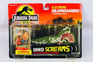 Kenner - Jurassic Park - A 1993 (Series 1) Blister packed figure of Electronic Dilophosaurus with