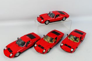 Polistil - Four unboxed 1:24 scale Lamborghini Miura diecast model cars from Polistil.