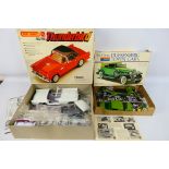 Monogram - Matchbox AMT - 2 x vintage model kits,
