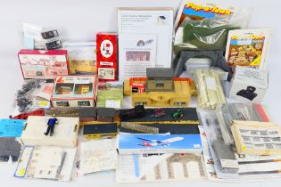 Masterplan Model Buildings - TP Engineering - Others - A mixed collection of model railway parts,