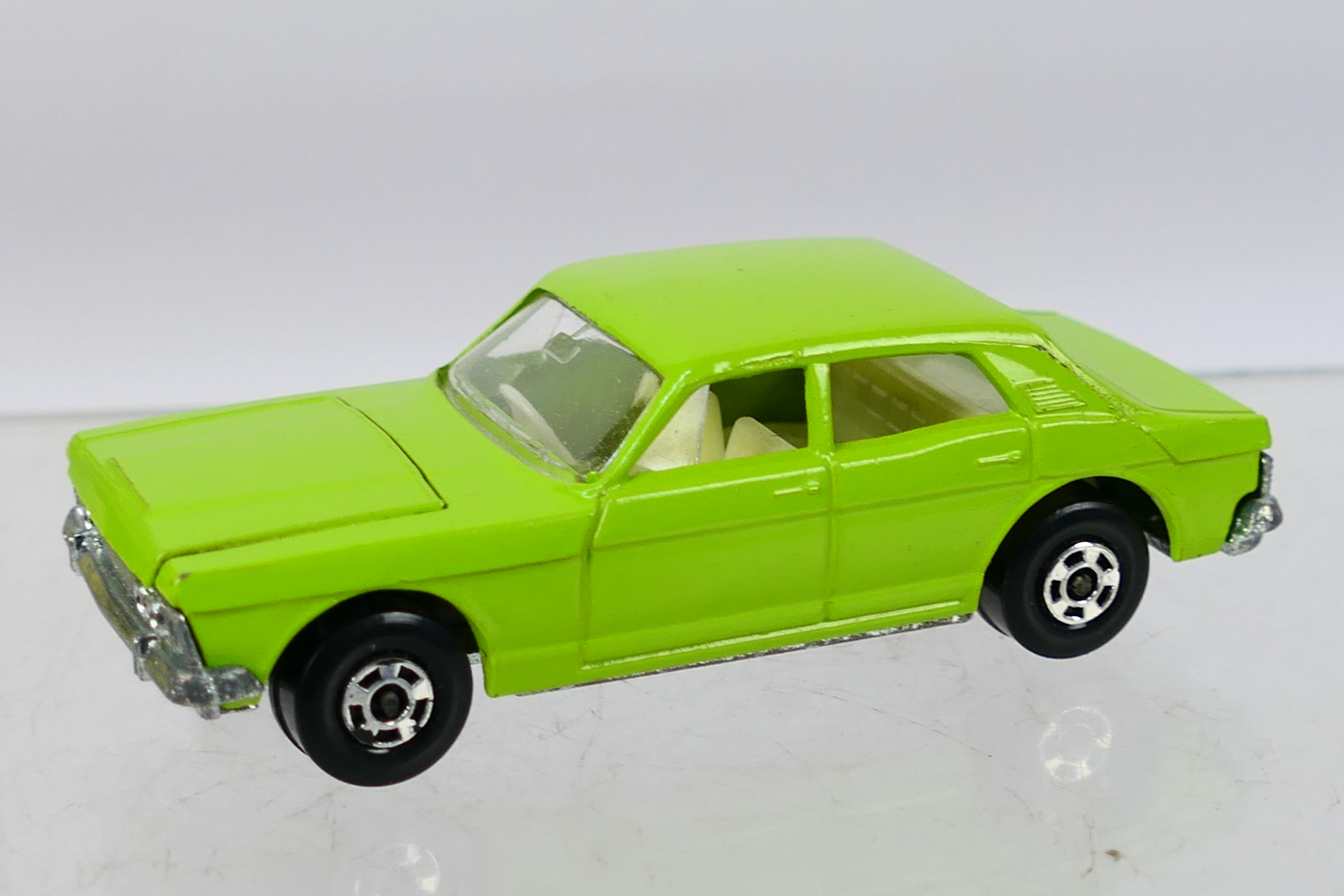 Matchbox - Superfast - A rare boxed Ford Zodiac in lime green with wide wheels # 53. - Image 4 of 5