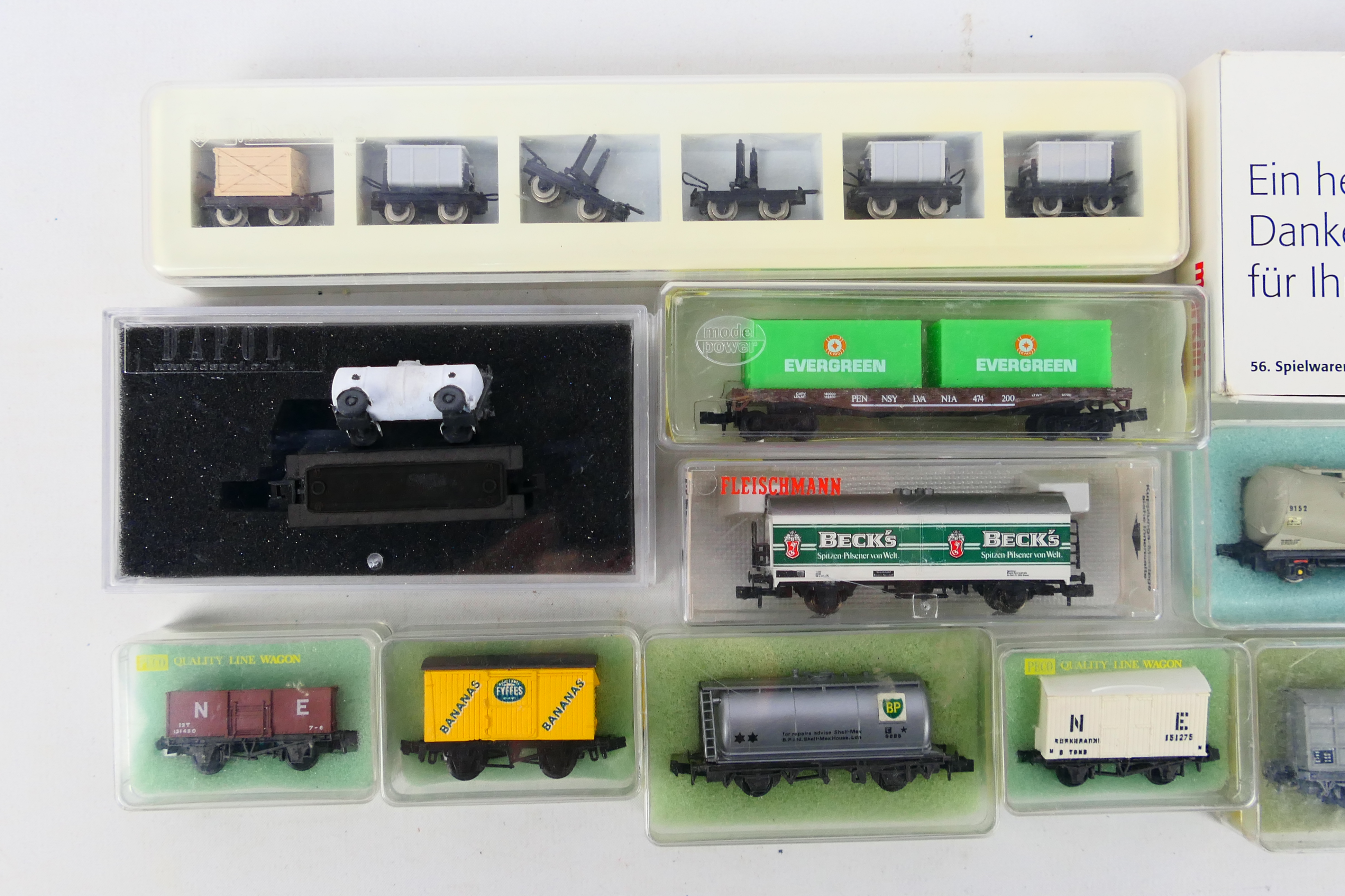 Marklin - Fleischmann - Model Power - Others - A boxed collection of 11 items of N gauge freight - Image 2 of 3