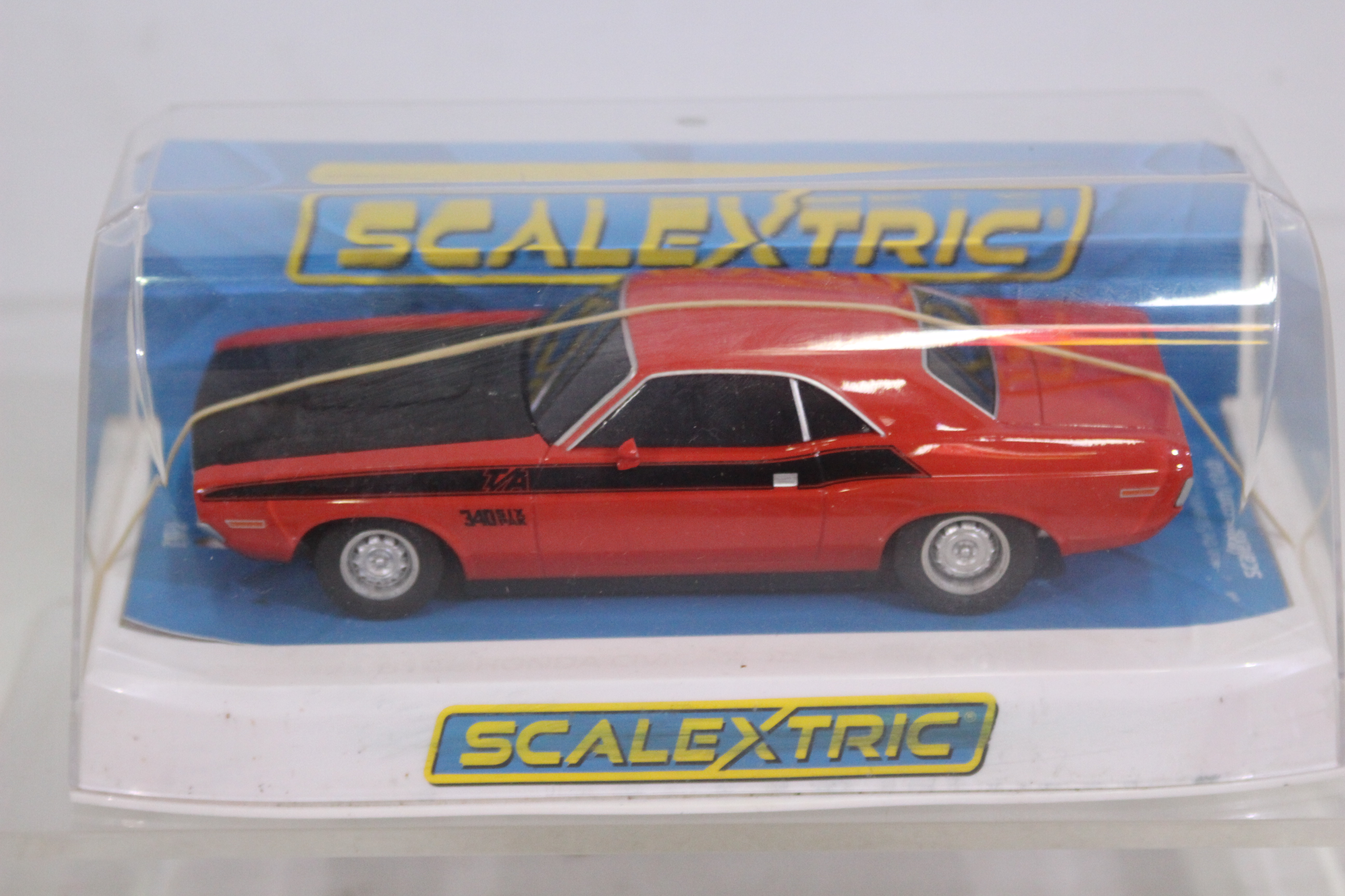 Scalextric - 4 x slot cars, a Dodge Challenger in an unmarked box, a Ferrari P4, - Image 5 of 5