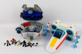 Hasbro - Star Wars - A Star Wars Millennium Falcon Plat Set with figures including Hans,