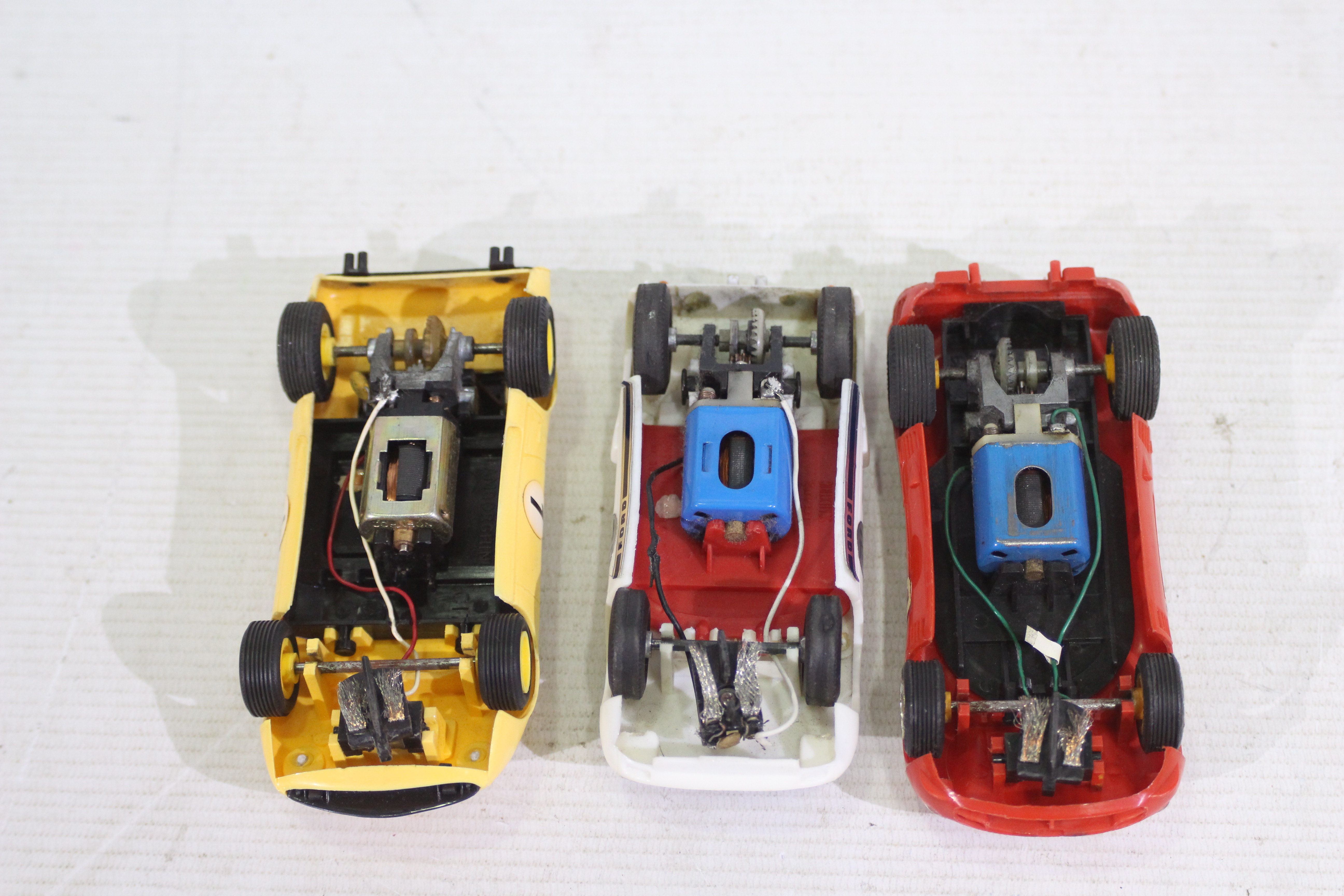 Scalextric - 3 x vintage unboxed slot cars, Lamborghini Miura # C.17, Ford GT # C. - Image 5 of 5