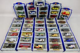 Oxford Diecast - A collection of 50 Oxford Diecast Metal vehicles including Oxford Die-Cast 1994,